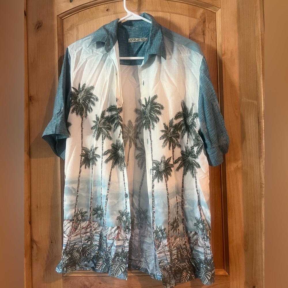 Men’s small Hawaiian shirt